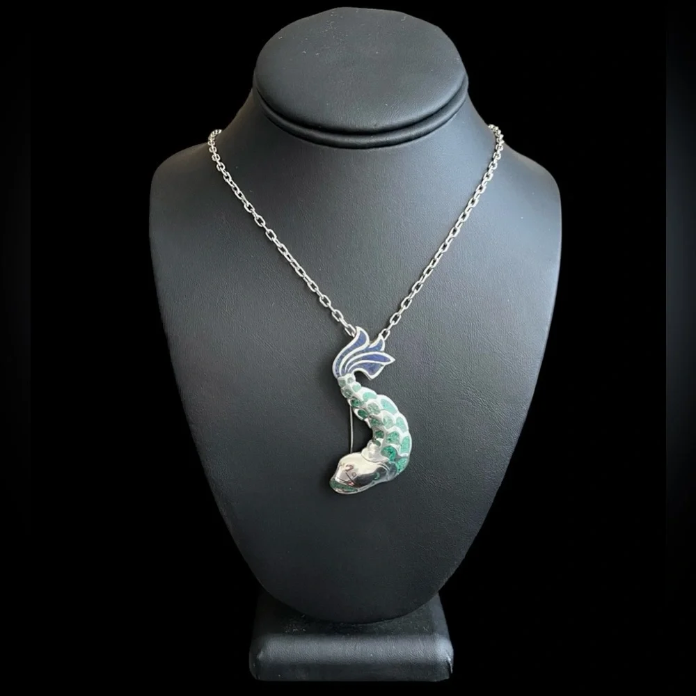 🟩SALE🟩 Vintage Signed Los Castillo sterling  crushed stone inlay fish pendant - Picture 2 of 10
